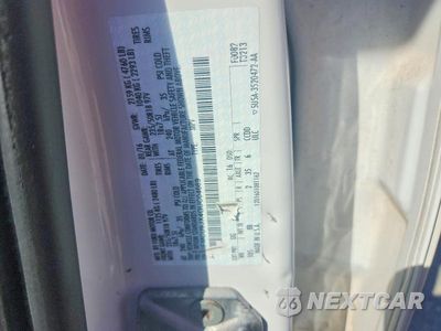 Zdjęcie 13 z 13 samochodu: 2016 FORD ESCAPE TITANIUM VIN:1FMCU9JX4GUC04669 - miniatura