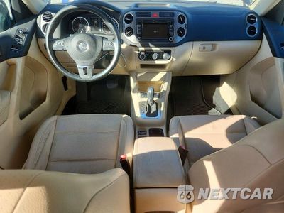 Zdjęcie 8 z 13 samochodu: 2011 VOLKSWAGEN TIGUAN S VIN:WVGBV7AX9BW520773 - miniatura