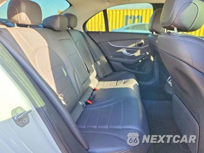 Zdjęcie 10 z 12 samochodu: 2019 MERCEDES-BENZ C 300 VIN:55SWF8DBXKU304894 - miniatura