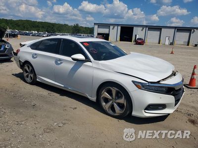 Czwarte zdjęcie samochodu z boku: 2018 HONDA ACCORD TOURING VIN:1HGCV2F97JA012398 - miniatura