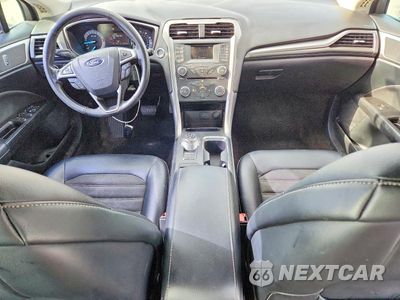 Zdjęcie 8 z 12 samochodu: 2017 FORD FUSION SE VIN:3FA6P0H94HR224690 - miniatura