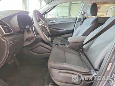 Zdjęcie 7 z 14 samochodu: 2019 HYUNDAI TUCSON SE VIN:KM8J23A44KU048349 - miniatura