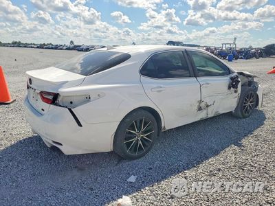 Trzecie zdjęcie samochodu z tyłu: 2022 TOYOTA CAMRY SE VIN:4T1G11AK1NU716175 - miniatura