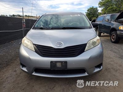 Piąte zdjęcie samochodu w środku: 2011 TOYOTA SIENNA BASE 7-PASSENGER VIN:5TDZK3DC7BS100765 - miniatura
