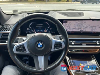 Zdjęcie 7 z 10 samochodu: 2023 BMW X7 XDRIVE40I VIN:5UX23EM0XP9R61216 - miniatura
