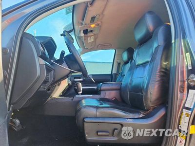Zdjęcie 7 z 12 samochodu: 2016 TOYOTA TUNDRA CREWMAX SR5 VIN:5TFEW5F16GX200643 - miniatura