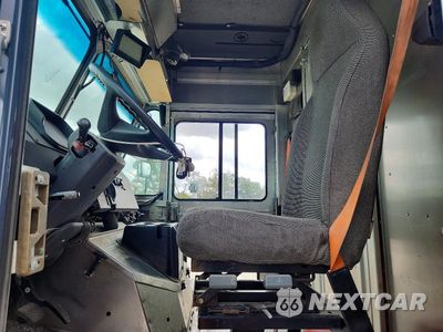 Zdjęcie 7 z 12 samochodu: 2020 FREIGHTLINER MT45G DELIVERY TRUCK VIN:4UZAC2EA0LCLZ6132 - miniatura