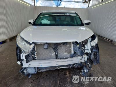Piąte zdjęcie samochodu w środku: 2019 TOYOTA HIGHLANDER LE PLUS VIN:5TDZZRFH9KS300764 - miniatura