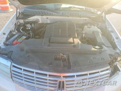Zdjęcie 12 z 13 samochodu: 2011 LINCOLN NAVIGATOR VIN:5LMJJ2H50BEJ09540 - miniatura