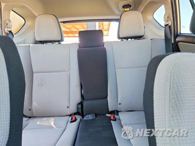 Zdjęcie 10 z 13 samochodu: 2017 TOYOTA RAV4 XLE VIN:2T3WFREV0HW324106 - miniatura