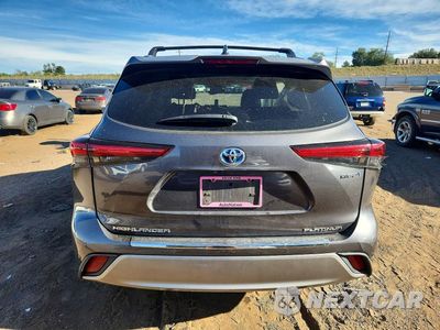 Zdjęcie 6 z 12 samochodu: 2021 TOYOTA HIGHLANDER HYBRID PLATINUM VIN:5TDEBRCH3MS068804 - miniatura