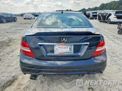 Zdjęcie 6 z 12 samochodu: 2012 MERCEDES-BENZ C 250 VIN:WDDGF4HB5CR237325 - miniatura