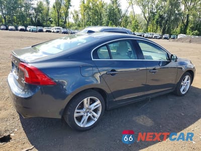 Trzecie zdjęcie samochodu z tyłu: 2015 VOLVO S60 PREMIER VIN:YV1612TB6F2301797 - miniatura