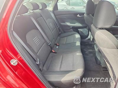 Zdjęcie 10 z 13 samochodu: 2019 KIA FORTE S VIN:3KPF34AD5KE018286 - miniatura