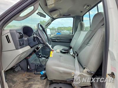 Zdjęcie 7 z 12 samochodu: 2006 FORD F250 SUPER DUTY VIN:1FTNF21556EA17463 - miniatura