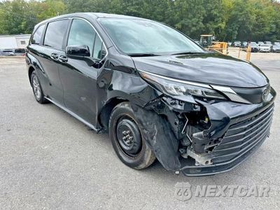 Czwarte zdjęcie samochodu z boku: 2026 TOYOTA SIENNA LE VIN:5TDKRKEC9TS298188 - miniatura