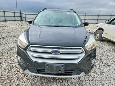 Piąte zdjęcie samochodu w środku: 2018 FORD ESCAPE SE VIN:1FMCU0GD9JUA95092 - miniatura