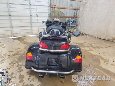Czwarte zdjęcie samochodu z boku: 2002 HONDA GL1800 VIN:1HFSC47032A109181 - miniatura