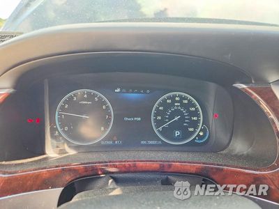 Zdjęcie 9 z 13 samochodu: 2016 HYUNDAI EQUUS ULTIMATE VIN:KMHGH4JH7GU103711 - miniatura