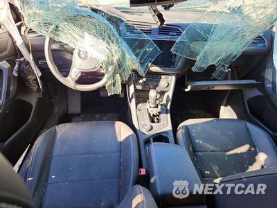 Zdjęcie 8 z 12 samochodu: 2021 VOLKSWAGEN TIGUAN SE VIN:3VV2B7AX6MM030700 - miniatura