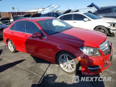 Czwarte zdjęcie samochodu z boku: 2012 MERCEDES-BENZ C 250 VIN:WDDGF4HB4CR191213 - miniatura