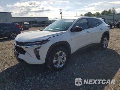 2024 CHEVROLET TRAX LS KL77LFE28RC202158 - główne zdjęcie licytacji z USA - miniatura
