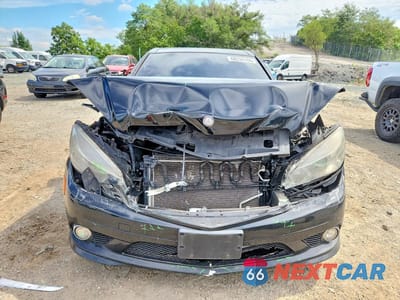 Piąte zdjęcie samochodu w środku: 2011 MERCEDES-BENZ C 300 4MATIC VIN:WDDGF8BB6BR150659 - miniatura