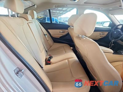 Zdjęcie 10 z 12 samochodu: 2018 BMW 320 I VIN:WBA8E1G57JNU91714 - miniatura