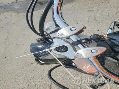 Zdjęcie 7 z 9 samochodu: 2010 YAMAHA XVS950 A VIN:JYAVN01E1AA010545 - miniatura