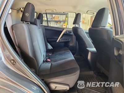 Zdjęcie 10 z 12 samochodu: 2014 TOYOTA RAV4 LE VIN:JTMBFREV2ED060765 - miniatura