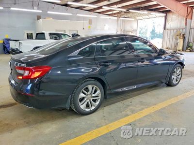Trzecie zdjęcie samochodu z tyłu: 2018 HONDA ACCORD LX VIN:1HGCV1F19JA056939 - miniatura