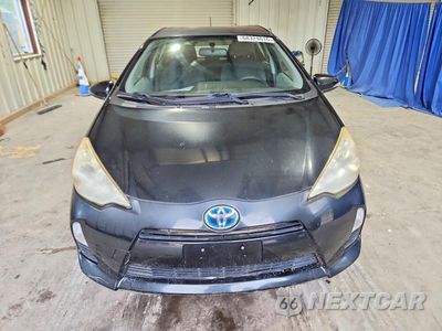 Piąte zdjęcie samochodu w środku: 2012 TOYOTA PRIUS C TWO VIN:JTDKDTB35C1018918 - miniatura