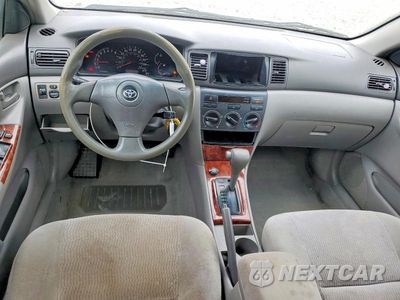 Zdjęcie 8 z 12 samochodu: 2006 TOYOTA COROLLA LE VIN:1NXBR32E66Z630899 - miniatura