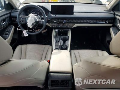 Zdjęcie 8 z 12 samochodu: 2025 HONDA ACCORD HYBRID EXL VIN:1HGCY2F68SA090932 - miniatura