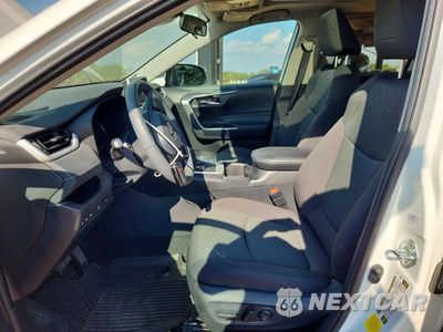 Zdjęcie 7 z 13 samochodu: 2024 TOYOTA RAV4 HYBRID XLE VIN:4T3RWRFV1RU135316 - miniatura