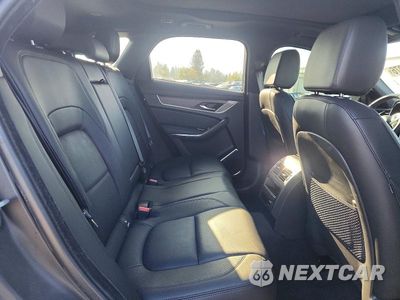 Zdjęcie 10 z 12 samochodu: 2023 JAGUAR F-PACE S VIN:SADCJ2EX3PA703676 - miniatura
