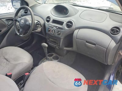 Zdjęcie 8 z 12 samochodu: 2004 TOYOTA ECHO BASE VIN:JTDAT123840335165 - miniatura