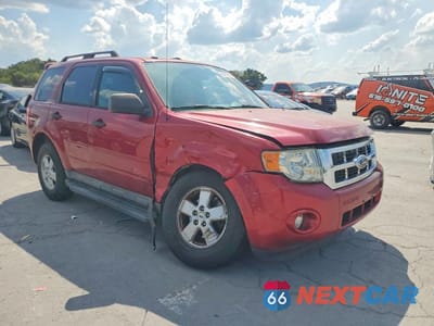 Czwarte zdjęcie samochodu z boku: 2009 FORD ESCAPE XLT VIN:1FMCU03G59KA36662 - miniatura