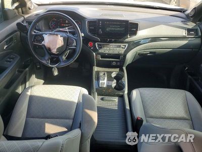 Zdjęcie 8 z 12 samochodu: 2020 HONDA PASSPORT TOURING VIN:5FNYF7H96LB006307 - miniatura