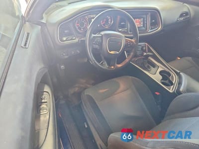 Zdjęcie 8 z 12 samochodu: 2016 DODGE CHALLENGER SXT VIN:2C3CDZAG7GH172599 - miniatura