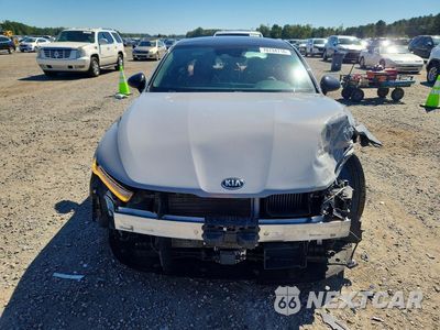 Piąte zdjęcie samochodu w środku: 2021 KIA K5 GT LINE VIN:5XXG64J22MG062962 - miniatura