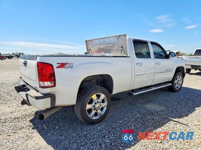 Trzecie zdjęcie samochodu z tyłu: 2014 GMC SIERRA K2500 DENALI VIN:1GT125E89EF103092 - miniatura