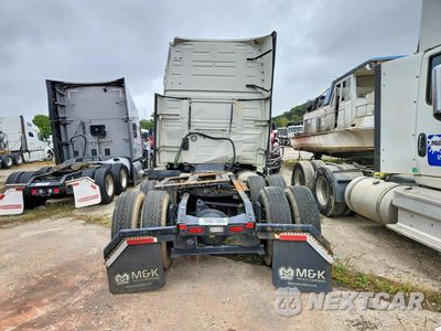 Zdjęcie 6 z 14 samochodu: 2023 VOLVO VNL TRUCK CAB AND CHASSIS VIN:4V4NC9EH5PN337085 - miniatura