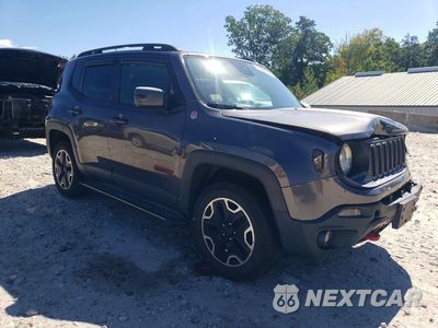 Czwarte zdjęcie samochodu z boku: 2016 JEEP RENEGADE TRAILHAWK VIN:ZACCJBCT2GPD16662 - miniatura