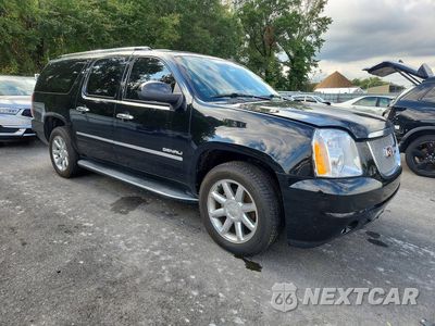 Czwarte zdjęcie samochodu z boku: 2011 GMC YUKON XL DENALI VIN:1GKS2MEF4BR372936 - miniatura