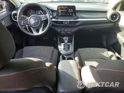 Zdjęcie 8 z 12 samochodu: 2024 KIA FORTE LXS VIN:3KPF24AD8RE753941 - miniatura