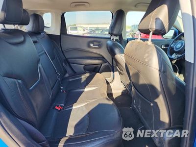 Zdjęcie 10 z 13 samochodu: 2019 JEEP COMPASS LIMITED VIN:3C4NJDCB2KT742218 - miniatura