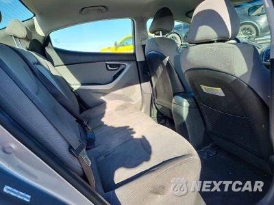 Zdjęcie 10 z 12 samochodu: 2013 HYUNDAI ELANTRA GLS VIN:KMHDH4AE5DU992836 - miniatura