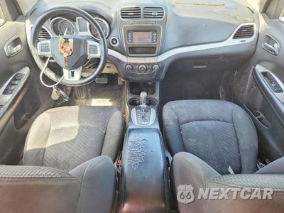 Zdjęcie 8 z 13 samochodu: 2018 DODGE JOURNEY SE VIN:3C4PDCAB6JT527632 - miniatura