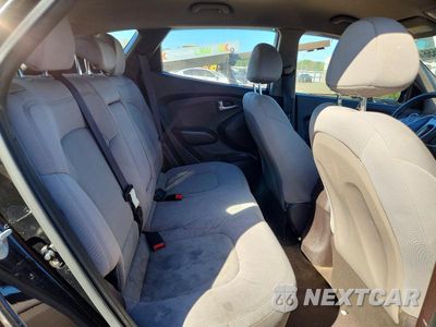 Zdjęcie 10 z 12 samochodu: 2011 HYUNDAI TUCSON GL VIN:KM8JT3AB9BU229264 - miniatura